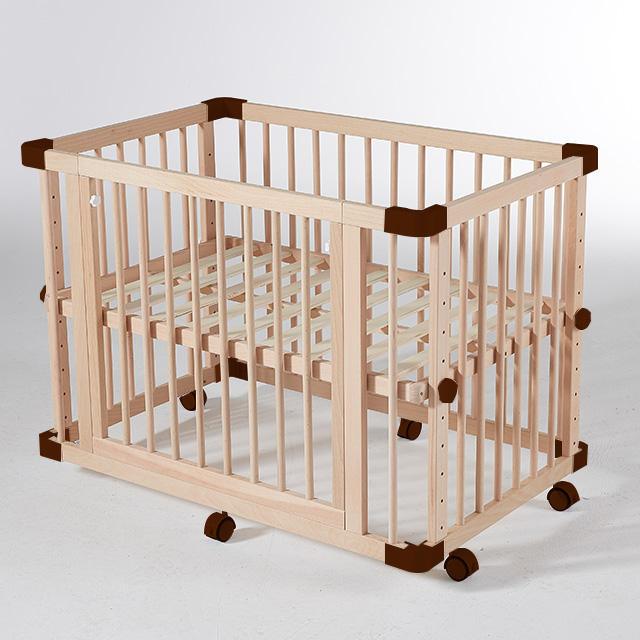 Quality Wooden Baby Bed Portable Crib with Wheels Children Folding Crib