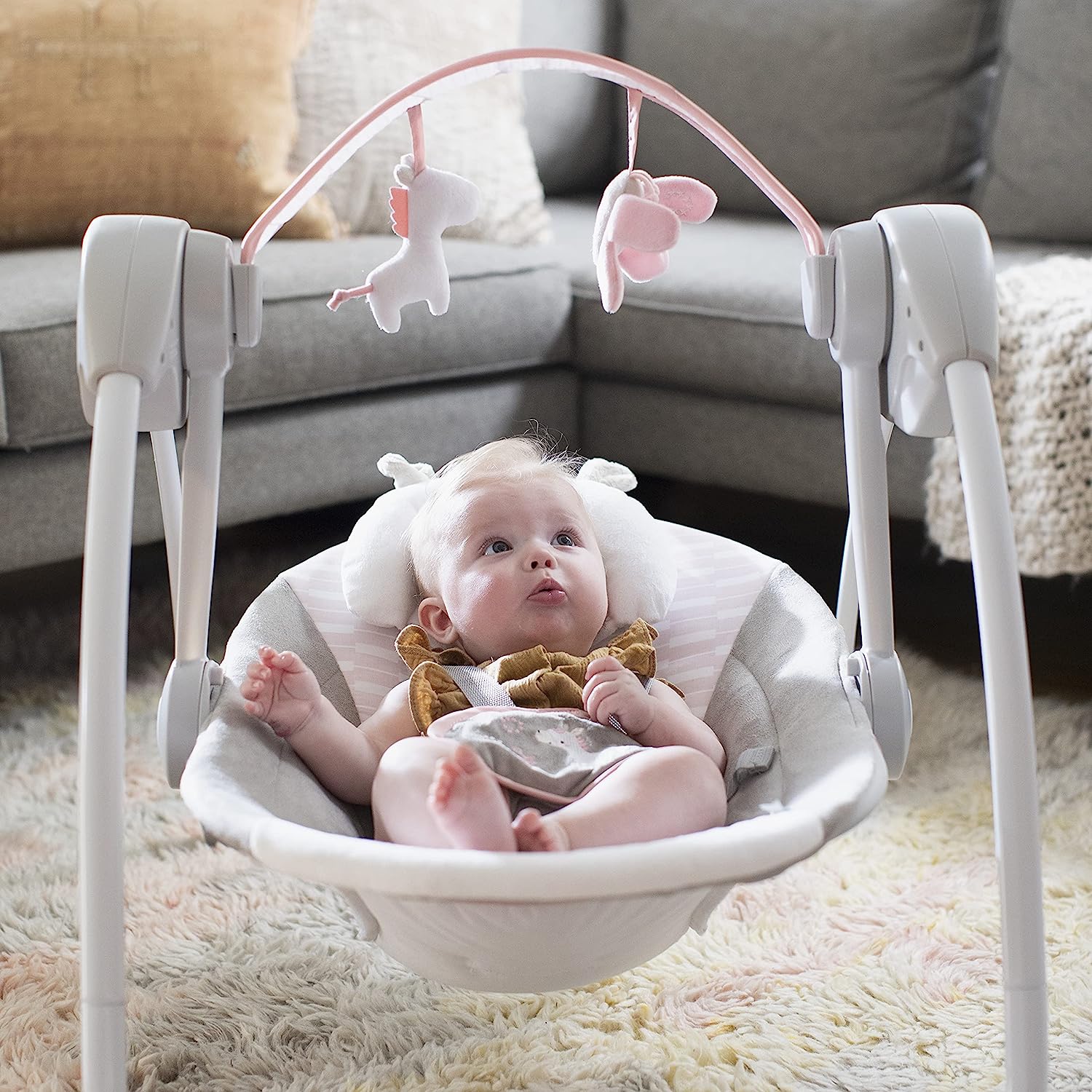 Ingenuity Soothe 'n Delight Compact Portable 6-Speed Plush Baby Swing with Music, Folds Easy, 0-9 Months 6-20 lbs (Cozy Kingdom)